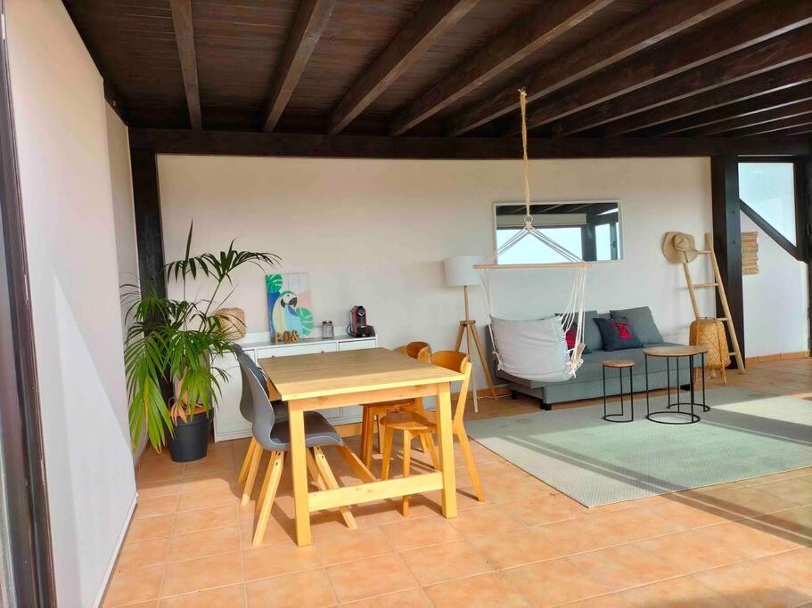 Appartamento Oceanview Retreat Corralejo Esterno foto